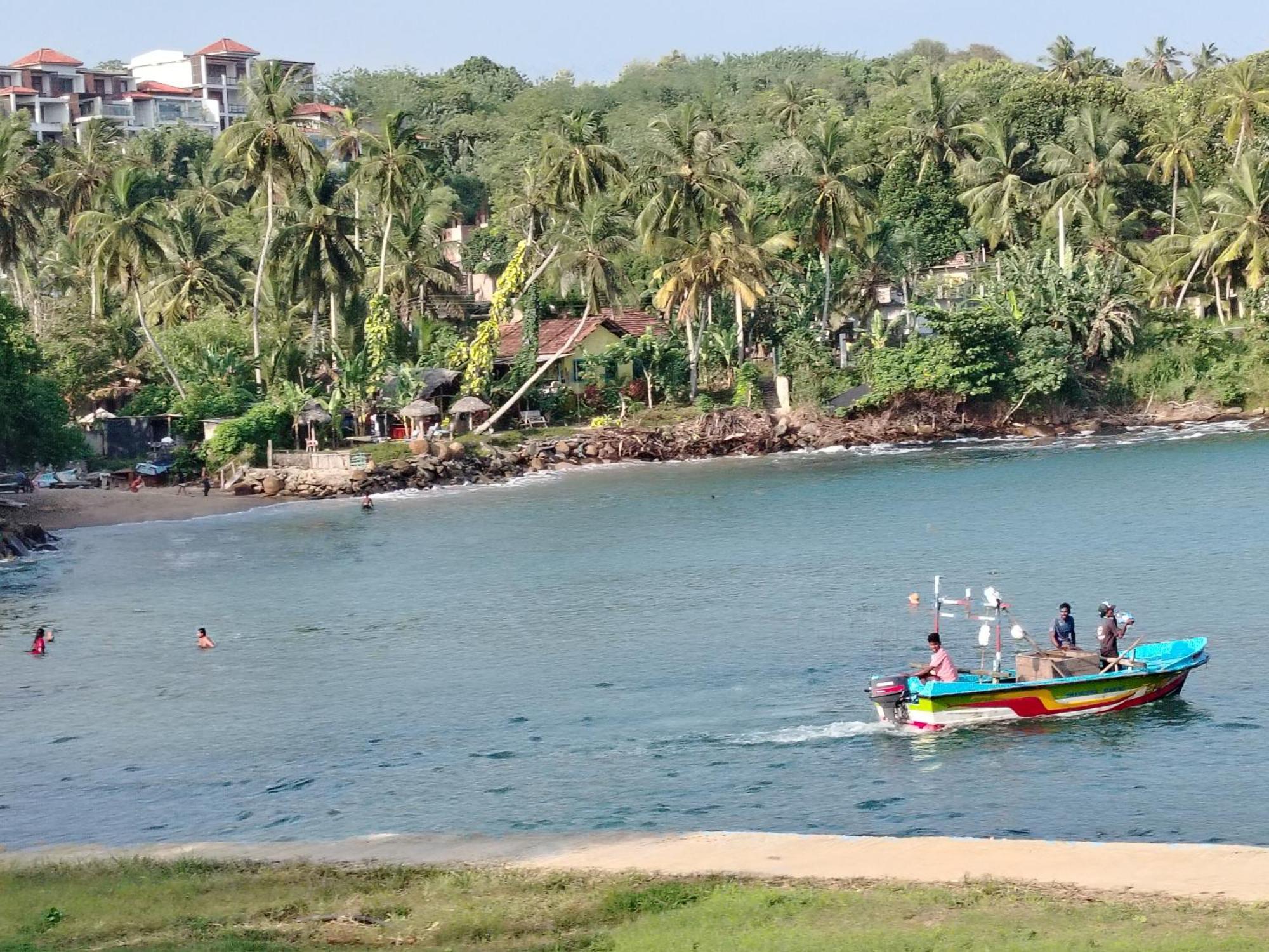 Surf Paradise Tangalle Εξωτερικό φωτογραφία
